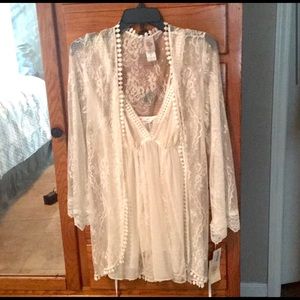 Sheer lace nighty + robe Dillards